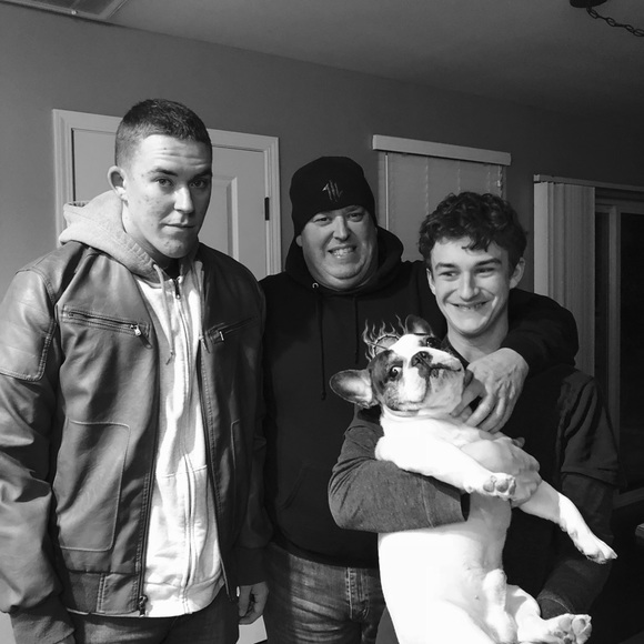 Meet your Posher - Picture 3 of 7